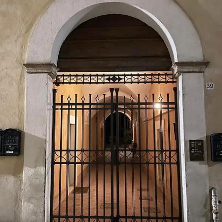 Tre Colonne *